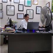 Mtro en Derecho en gral (derechos humanos, internacional, mercantil, amparo, administrativo, fiscal y otras) para universitarios. Asesoramos a empresas en litigio fiscal y responsabilidades servidores públicos